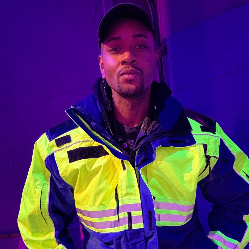 Meet your Posher, Rico - Picture 3 of 15